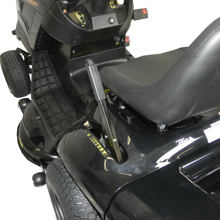BLACK EDITION® PRO 226/102 Twin H Rasentraktor – Bild 3