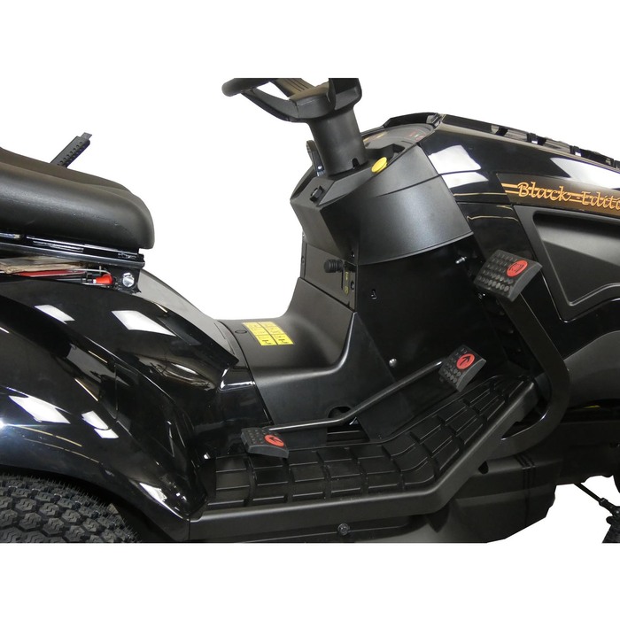 BLACK EDITION® PRO 226/102 Twin H Rasentraktor – Bild 4