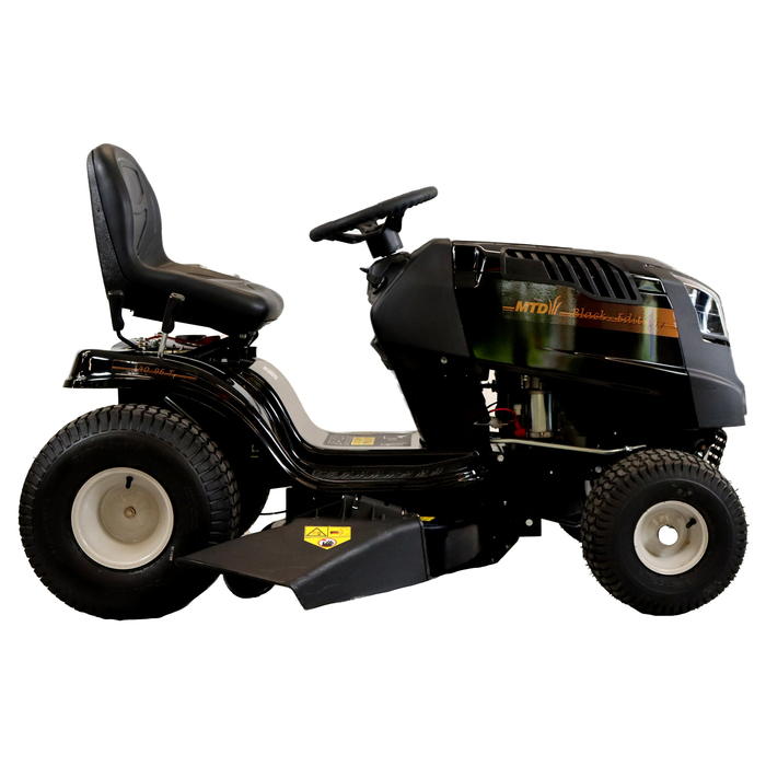BLACK EDITION® 140/96 T Rasentraktor – Bild 2