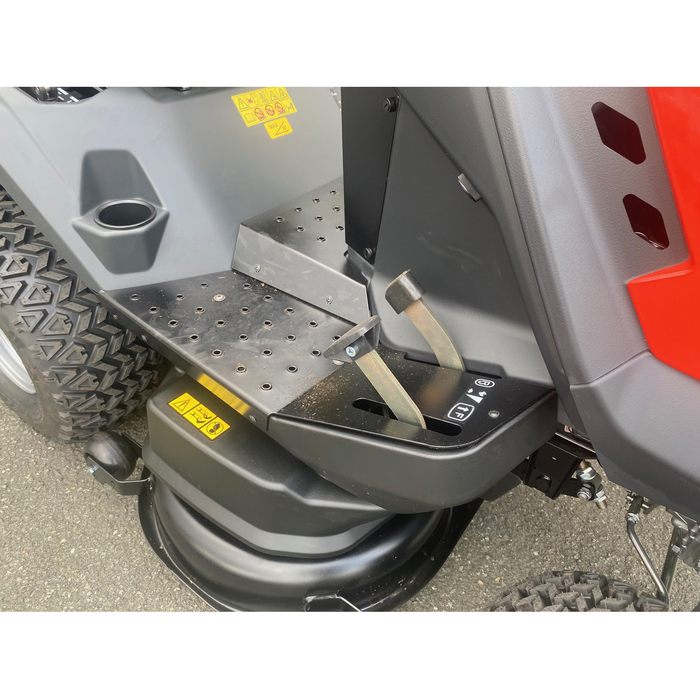 EFCO EF 106/24 KH 4×4 Exclusive Rasentraktor – Bild 7