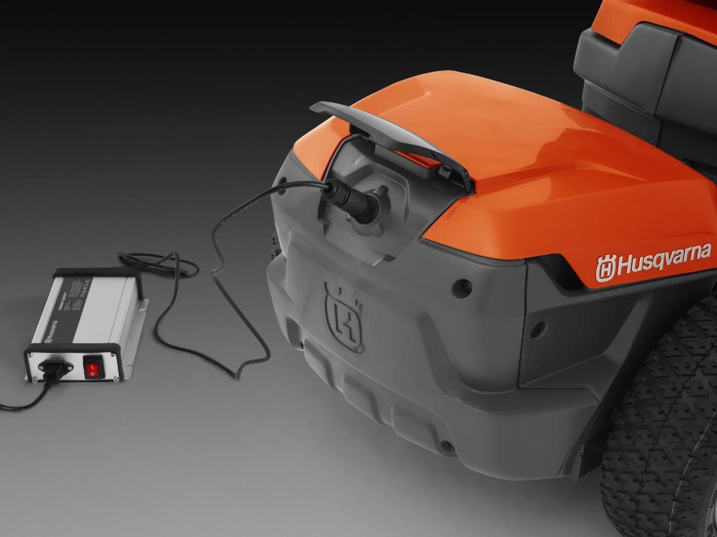 Husqvarna Akku-Frontmäher R 112iC inkl. Mähdeck Combi 85, Akku und Ladegerät – Modell 2025 – Bild 4