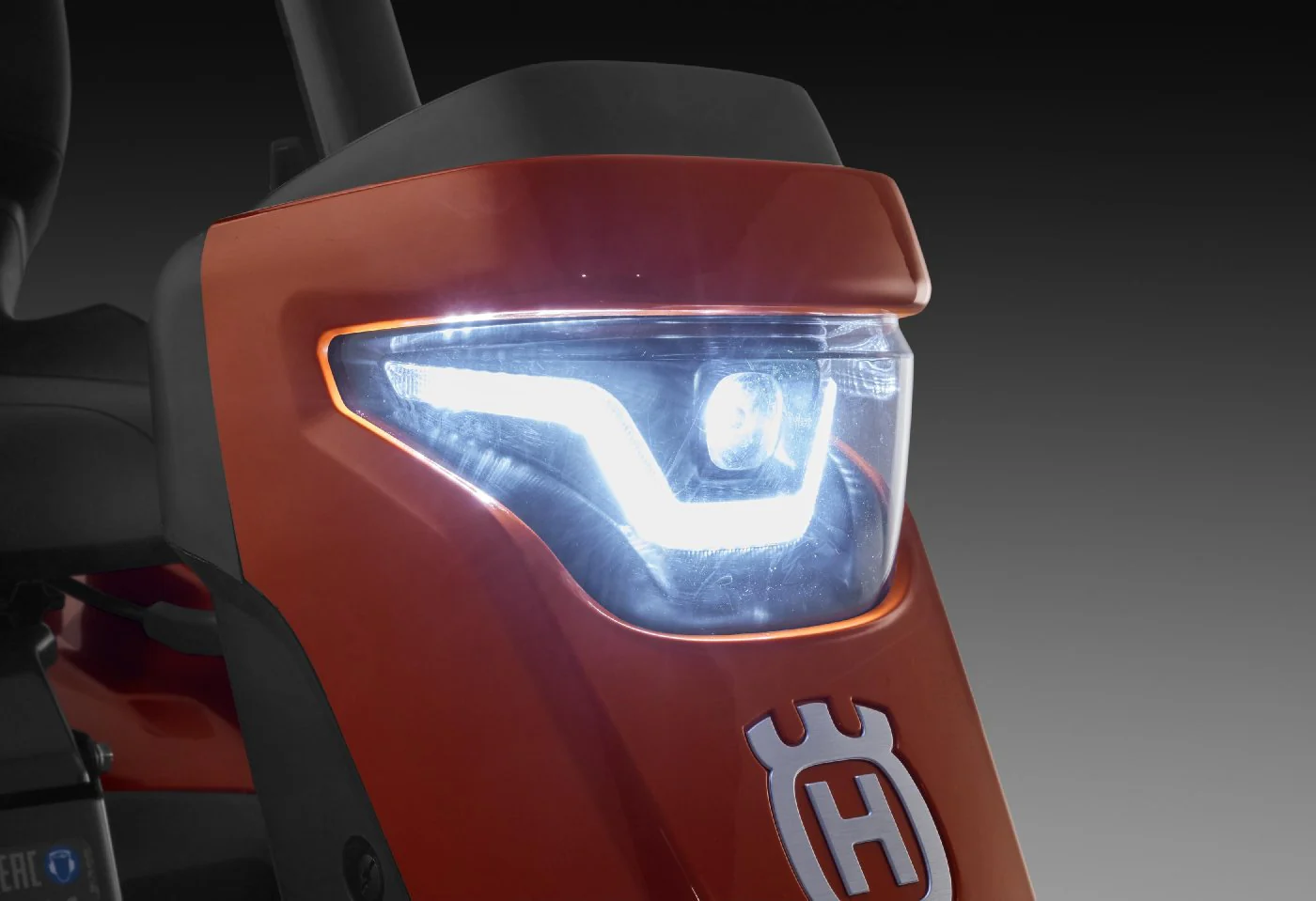 Husqvarna Profi Allrad-Frontmäher R 316TsX AWD – Grundgerät ohne Mähwerk – Modell 2025 – Bild 4