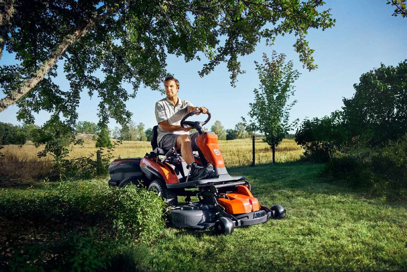 Husqvarna Akku-Frontmäher Rider 200iX – Grundgerät ohne Mähdeck – Modell 2025 – Bild 11
