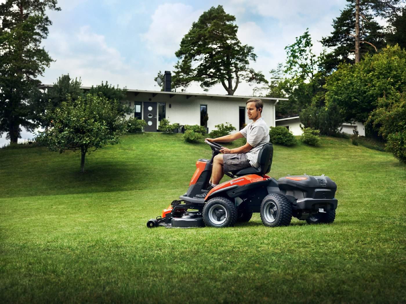 Husqvarna Akku-Frontmäher Rider 200iX – Grundgerät ohne Mähdeck – Modell 2025 – Bild 12