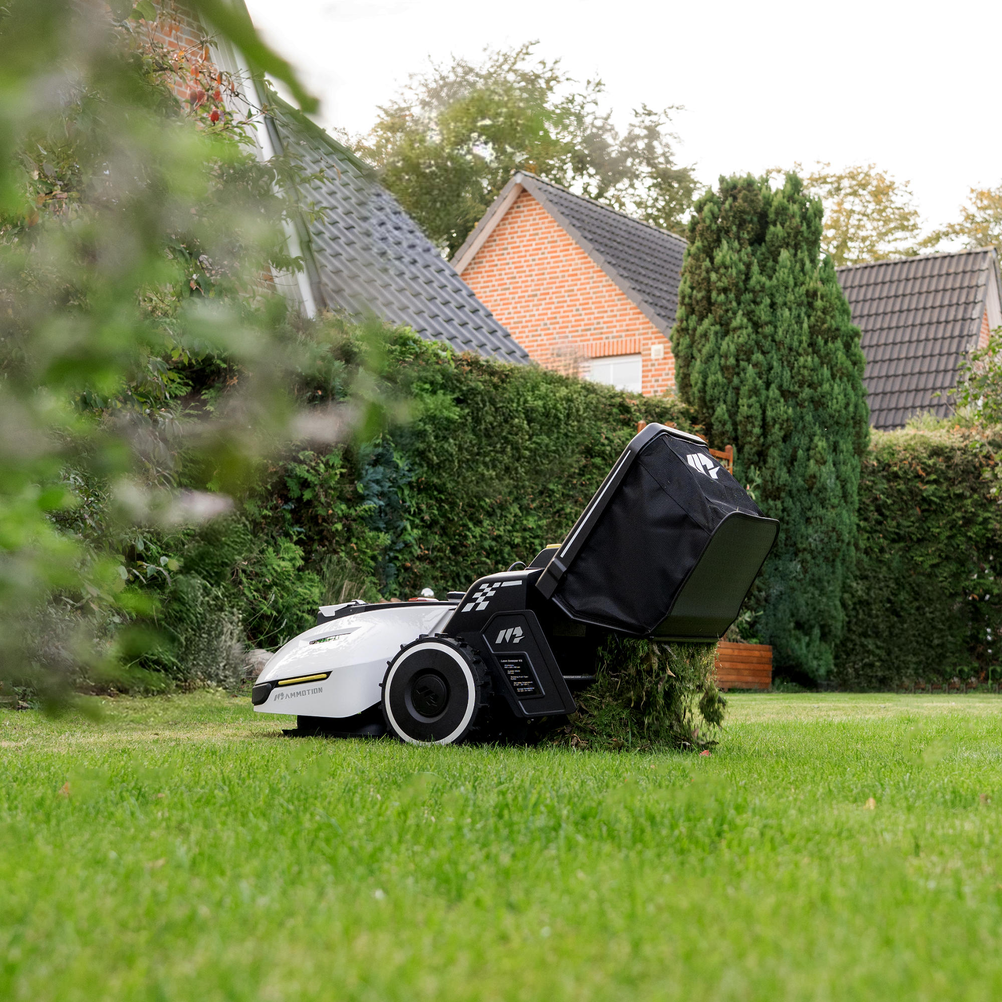 Mammotion YUKA Mähroboter KI-Navigation UltraSense 1000-3000m² – Bild 8