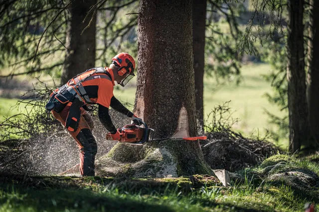 Husqvarna 572 XP® Hochleistungs-Benzin-Motorsäge für Professionelle Forstarbeiten – Bild 3