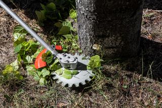 Husqvarna RA850 Grasscherenvorsatz für Kombi-Trimmer und Motorsensen – Bild 4