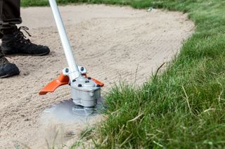 Husqvarna RA850 Grasscherenvorsatz für Kombi-Trimmer und Motorsensen – Bild 3