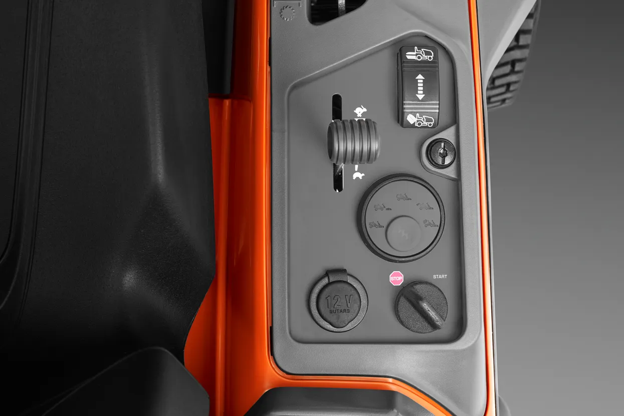Husqvarna RC 320Ts AWD – Bild 7