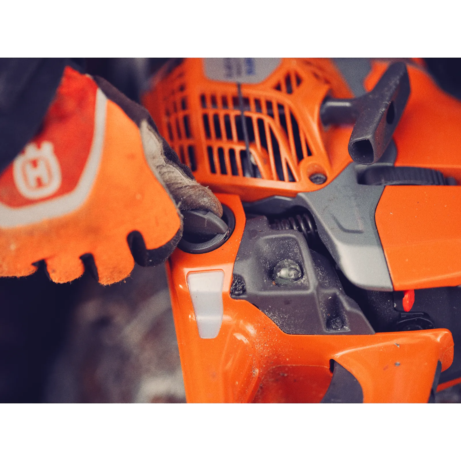 Husqvarna 564 XP® G Fuel Inject 60cc Professional Chainsaw – Bild 6