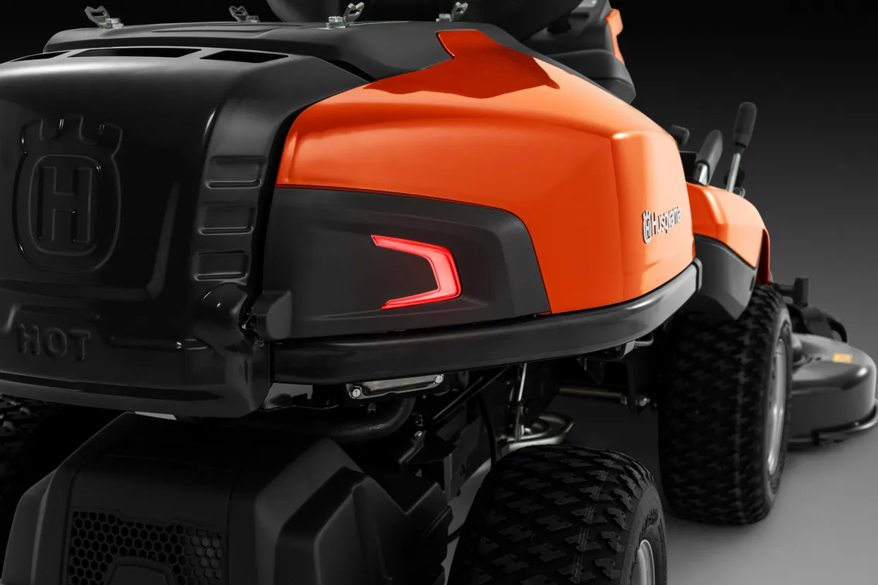 Husqvarna R 320X AWD – Bild 7
