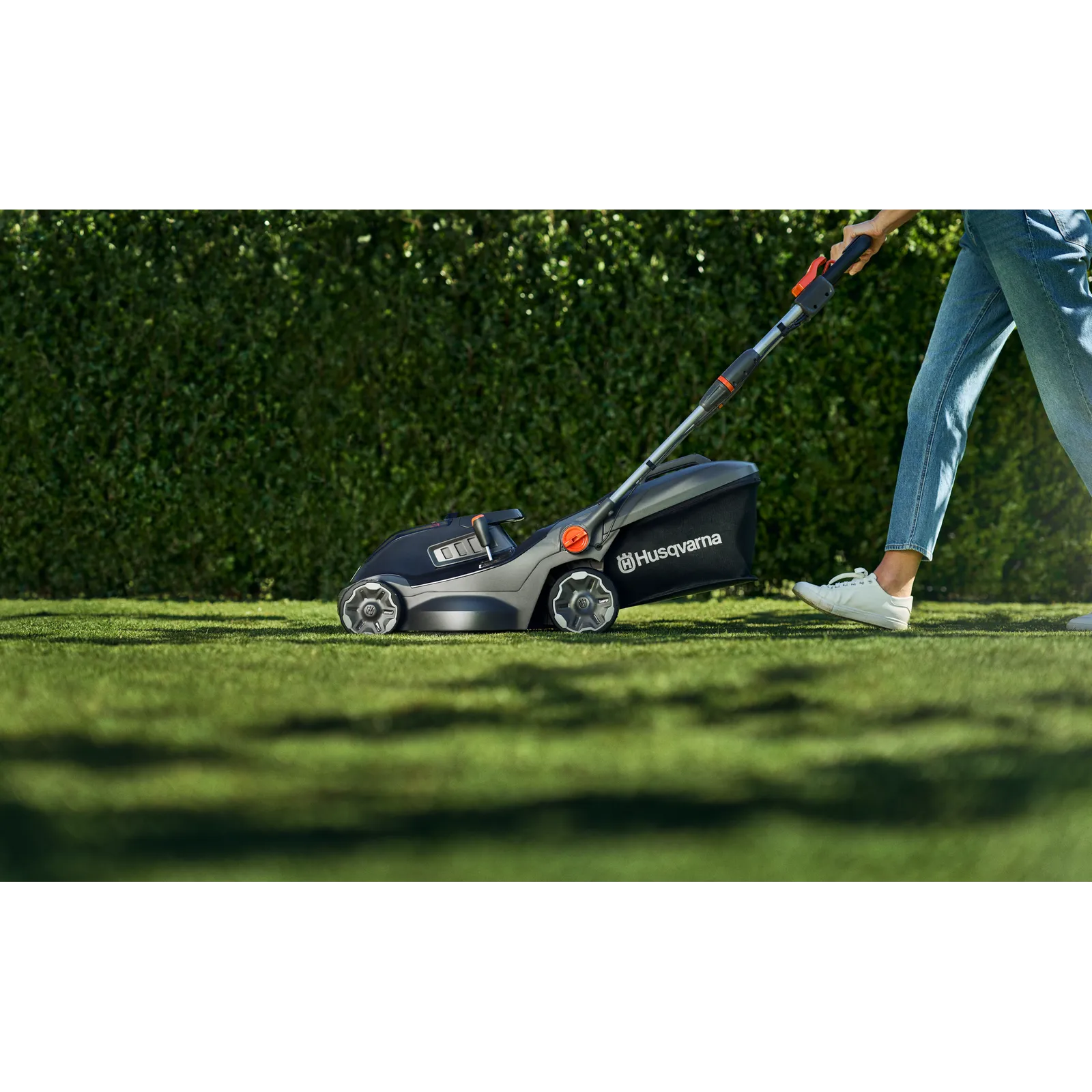 Husqvarna Aspire LC34-P4A Akku-Rasenmäher 34cm mit Akku und Ladegerät – Bild 2