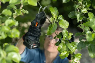 Husqvarna Aspire® PS30X-P4A Akku-Gartenschere Inkl. Verlängerung, Akku, Ladegerät – Bild 3